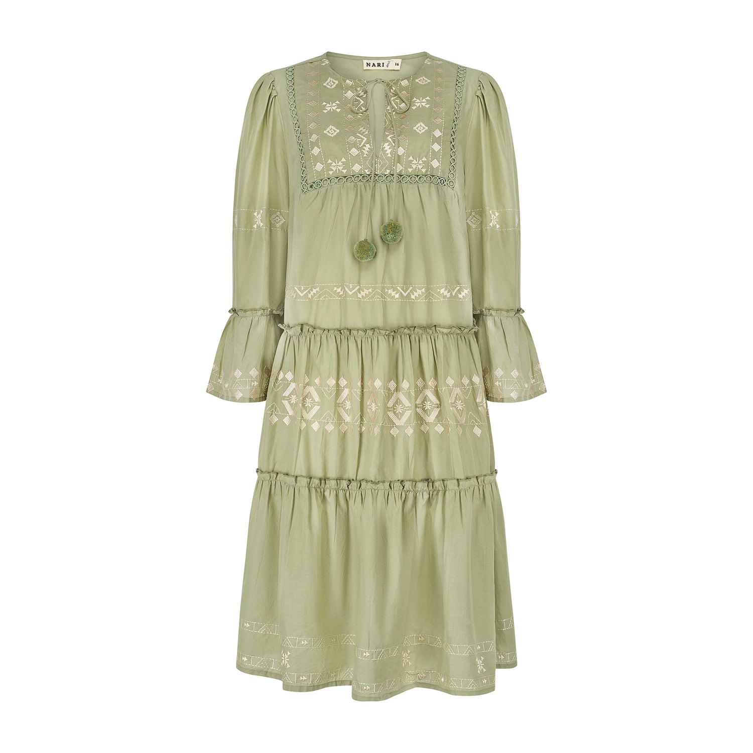 taylor embroidered dress TAYLOR EMBROIDERED MESH FIT & FLARE WHITE DRESS sz 4